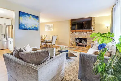 Image de 3 Mi to South Park: Quiet Pittsburgh Area Getaway