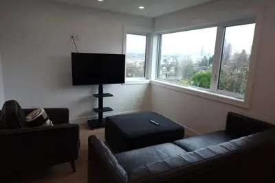 Image de Spacious Sophistication: 2-Bedroom Townhouse