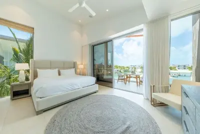 Image de Long Bay Retreat | Lagoon, Yoga & Family-Friendly Villas w/Pool | Spa Access