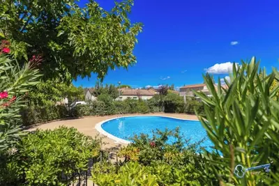 Image de Maison 2 chambre en Provence avec piscine à 10 Min du parc Spirou