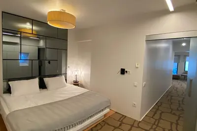 Image de Taksim istiklal caddesinde Galata kulesine yürüme mesafesinde merkezi lokasyon.