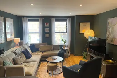 Image de Modern 2 Bed apartment with parking close to University, Museum and Hospital