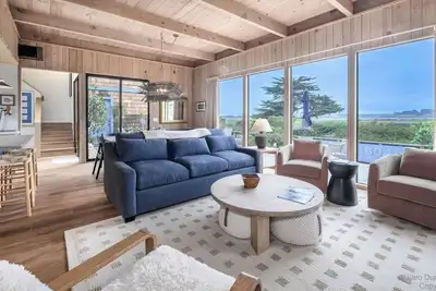 Image de Pajaro Dunes Beach House 65 Seashells, Swells & Sandy Toes 4br Getaway for 11!