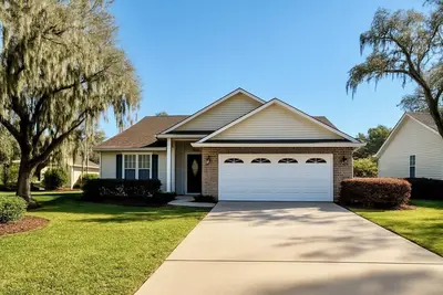Image de 3-bedroom house in charming Thomasville just 5 min from downtown.