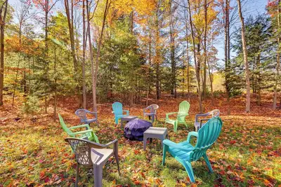 Image de Sip & Hike! Autumn Escape 12 Mi to Traverse City