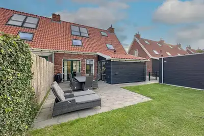 Image de Villa de luxe pour le bien-être, près de la mer