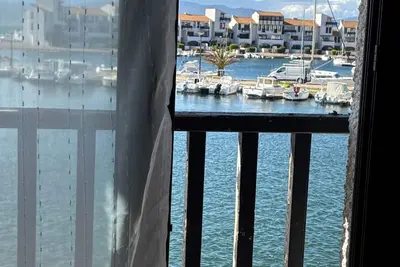 Image de À 12 mm du Village de Noël proche des plages, cosy à Cap Coudalère,