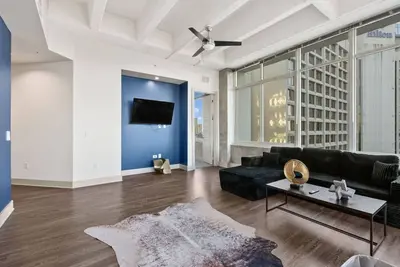 Image de The Luxe Quarters | Modern Comfort Signature Suite