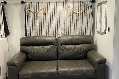 Image de Luxurious Winter Retreat/ Lynchburg, Tn