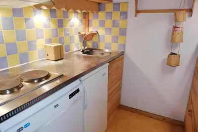 Image de À 26m des pistes de ski, 3ème étage, vue montagne, balcon, télévision, casier à ski, 35m², Valmorel