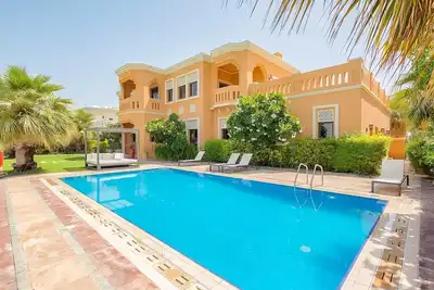 Image de Villa Deema - Six Chambres Villa, Couchages 12