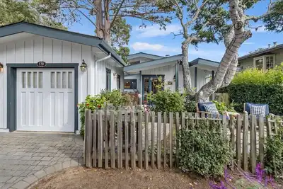 Image de 3986 Sweet Dreams - In Carmel’s Golden Rectangle