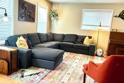 Image de 3-bedroom house in Old Town Lafayette steps to Downtown