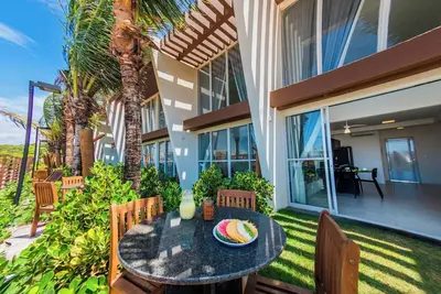 Image de Amazing loft in gated community, sleeps 4, free transportation within the community.