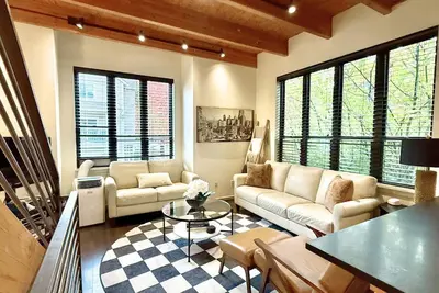 Image de Green Lake Modern K/Q  + Parking | Stadium Access