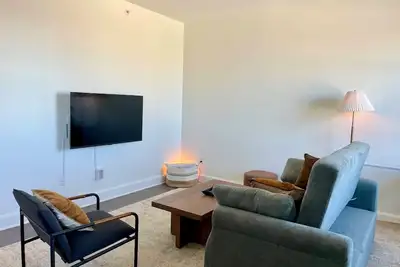 Image de Luxury Downtown Apt with Parking, Gym, and Lap Pool