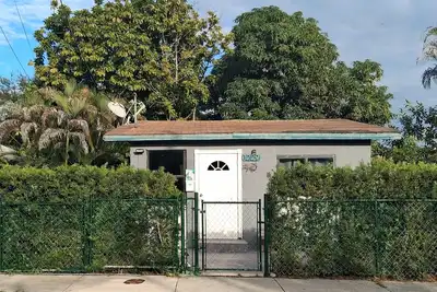 Image de Enchanting 2-bedroom apartment with Ac in vibrant Miami