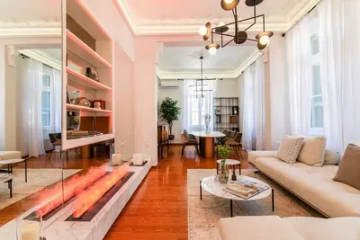 Image de Acropolis Neoclassical Gem