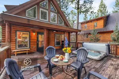 Image de Otter's Den | Pet-Friendly Downtown McCall Basecamp Near Lake + Skiing