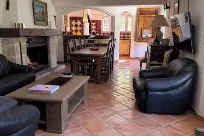 Image de Maison en pierre en Provence • Nature & Calme