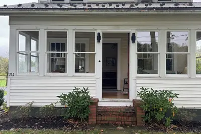 Image de Welcome to Duck Run! A tranquil farmhouse located just outside of Mackeyville.