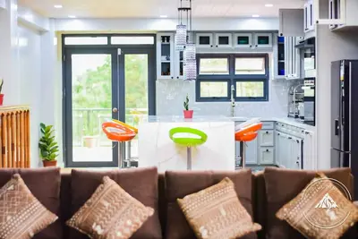 Image de ~10 Mins from Baguio City-Huge Private Parking-4 Bedroom-M