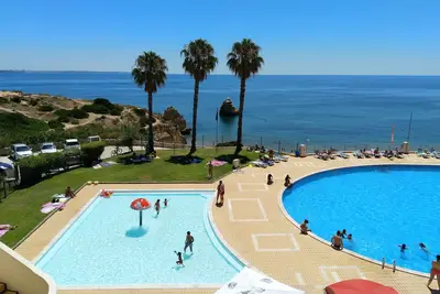 Image de Casa Pimenta près de la plage, Iberlagos Resort