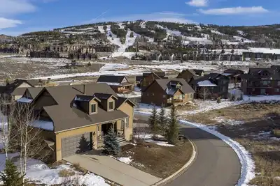 Image de Beatiful home on golf course, 4/4, in Granby Ranch - sleeps 8