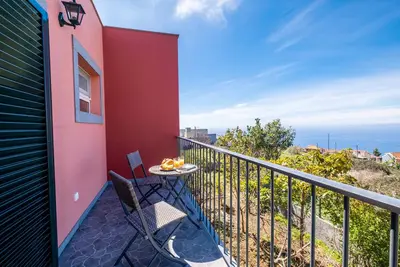 Image de The Red Nest by Galmi