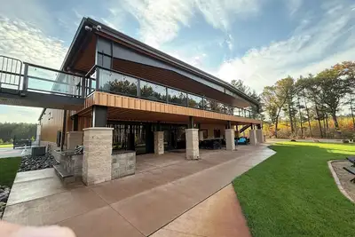 Image de Northwoods Lodge–Granite Peak Retreat for Corporate Groups & Family Ski Getaways