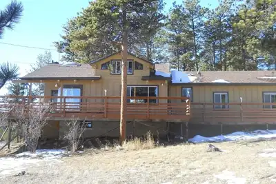 Image de Rustic Beautiful Colorado Rocky Mtn Home w/ Hot Tub Border of National Forest