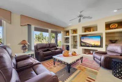 Image de Scg Yay! 45yrs+ Get it Golf Friends! 30 night Min