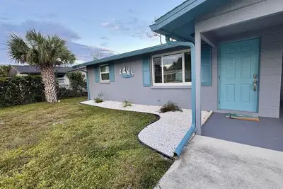 Image de Charming 2-bedroom cottage in Englewood minutes to the Gulf Beaches-Dog Friendly