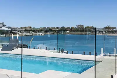 Image de Docked at Yamba - Oceanstays - Pool, Jetty