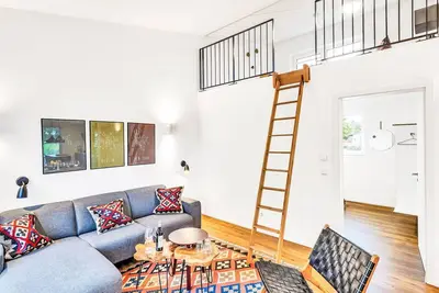 Image de Merveilleuse maison de vacances privée avec bain à remous, Wifi, piscine, Tv et terrasse