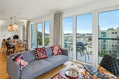 Image de Agréable appartement pour 6 personnes avec bain à remous, Wifi, piscine, Tv et balcon