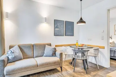 Image de Confortable appartement avec Wifi, piscine, bain à remous, Tv, terrasse et animaux admis