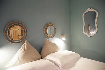 Image de Petite Gene - Nid génois douillet