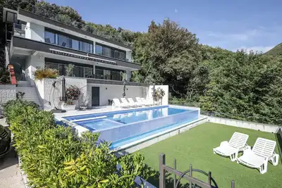 Image de The house is our passion project, built with love surrounded by forest and views