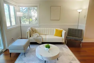 Image de New! 2b2b with Ac in Kirkland close to the lake