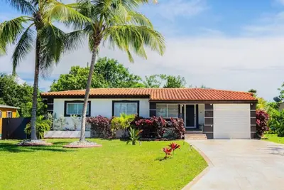 Image de Pool Table | 4 beds | Midtown | Patio