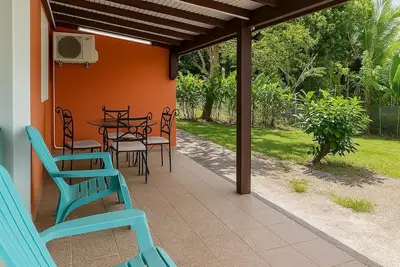 Image de T2 confort avec terrasse et jardin