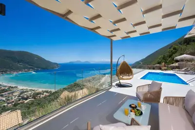 Image de Azzurro - Deux Chambres Villa, Couchages 4