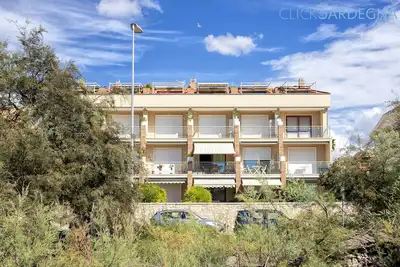 Image de ClickSardegna Penthouse Rafel Face à la Plage de San Giovanni, avec Terrasse