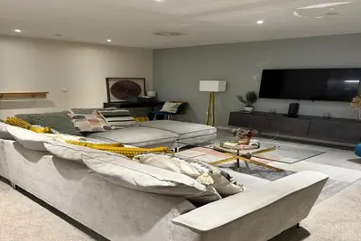 Image de Stylish Central Manchester townhouse with parking - Pass the Keys