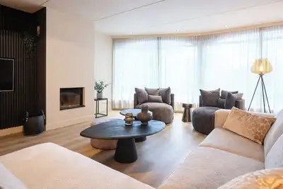 Image de Enjoy luxury and comfort in this fantastic accommodation! 🌞