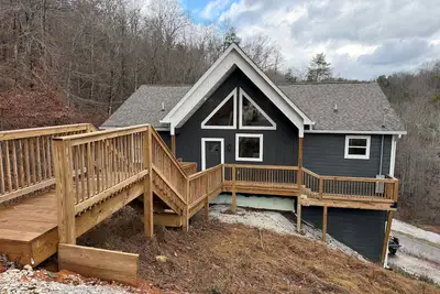 Image de 8br Lakefront Lux Retreat: Private Dock, Sleeps 28