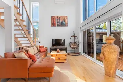 Image de Chalet d'Inspiration Boho Chic Avec Accès au Lac