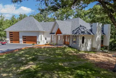 Image de Luxury Gated Home w/ Hot tub