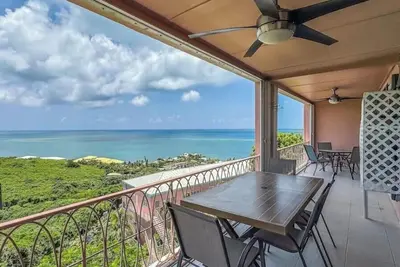 Image de Whistfully Wilde a delightful 3-bedroom condo Located in Coakley Bay